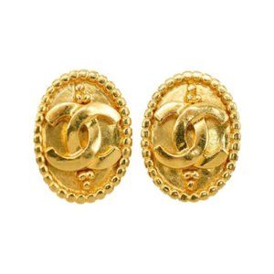 Chanel Vintage 1996A Clip On Earrings